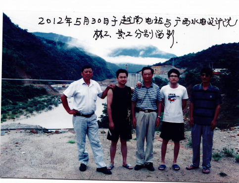 2012年越南松泵6水电站 坝顶门机 启闭机 起重机安装现场 现运行良好